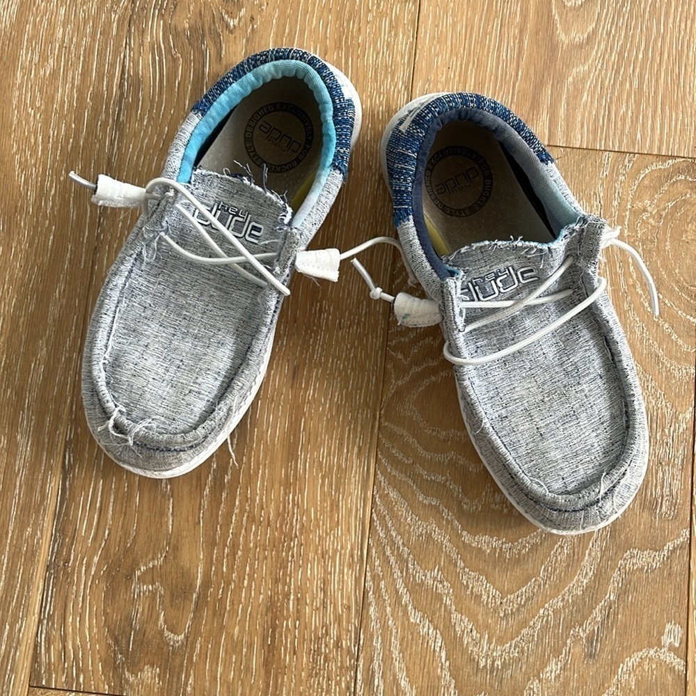 Hey Dude Slipons - Size Y3
